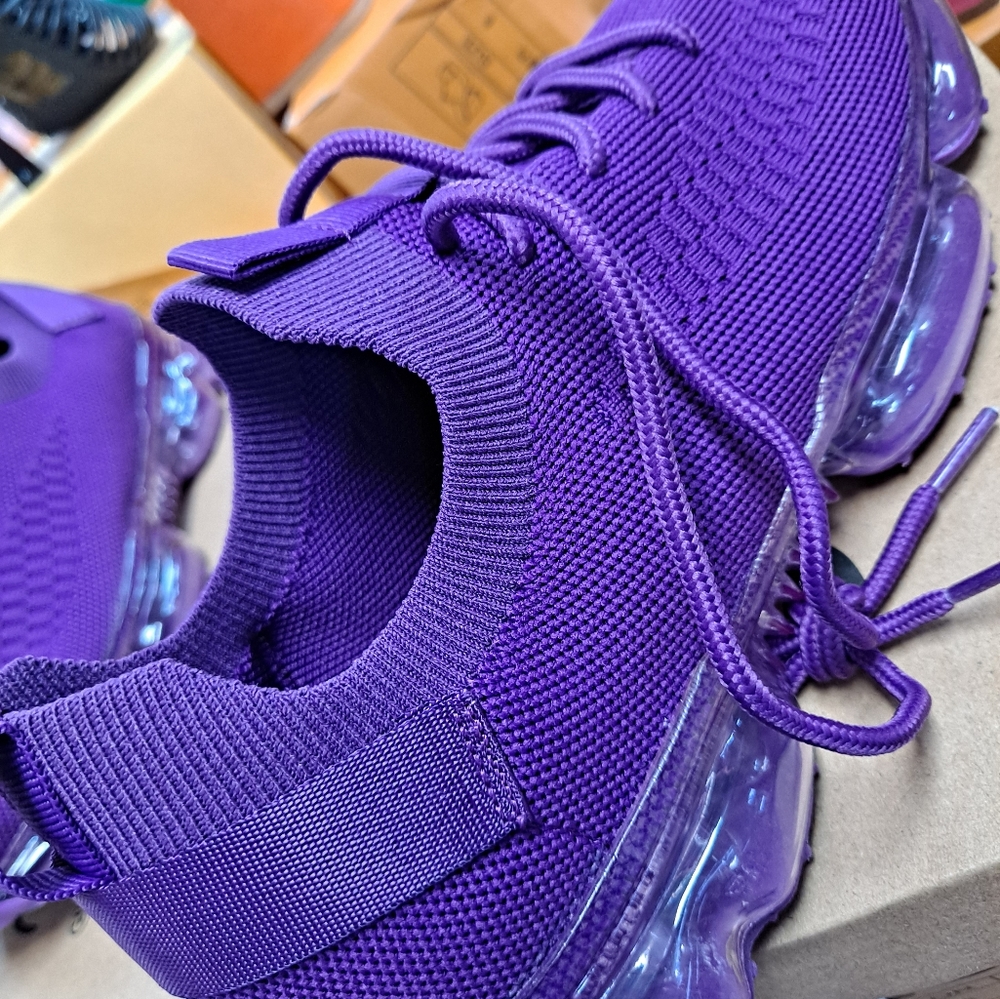 WOMEN'S  CLEAR AIR SOLES SNEAKERS